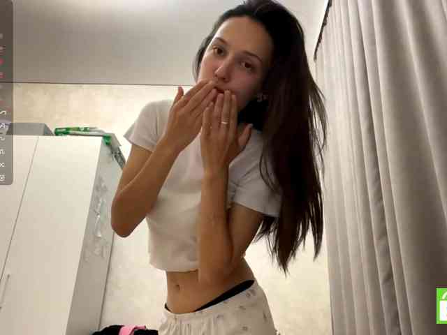 JacquelynClowes webcam