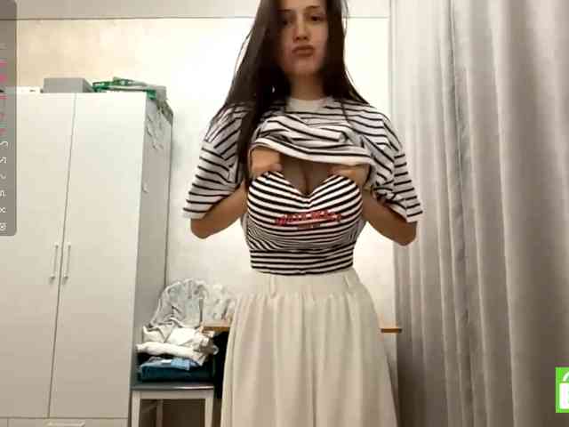 JacquelynClowes webcam