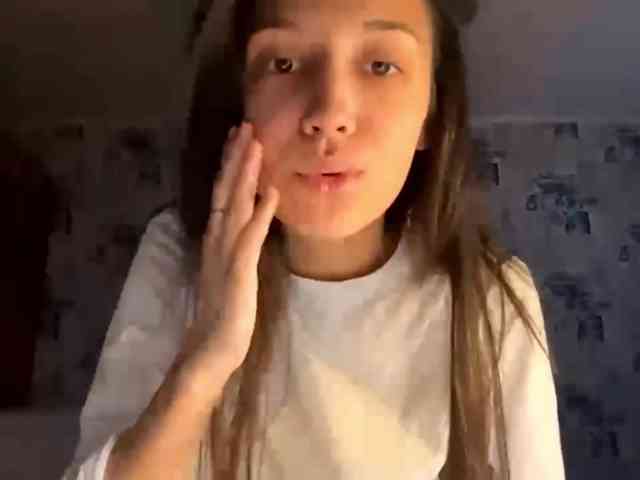 JacquelynClowes webcam