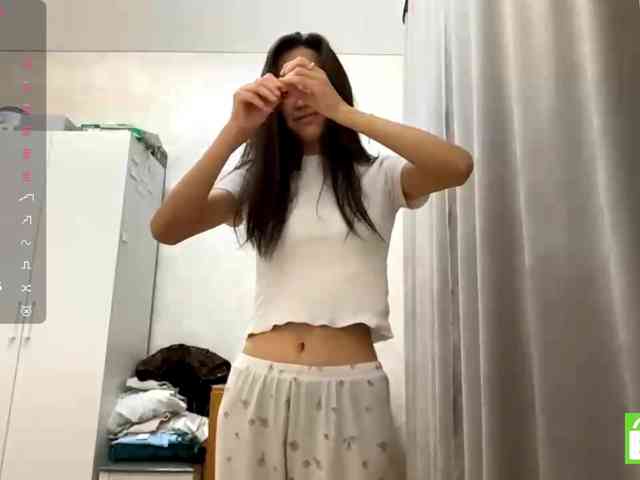 JacquelynClowes webcam
