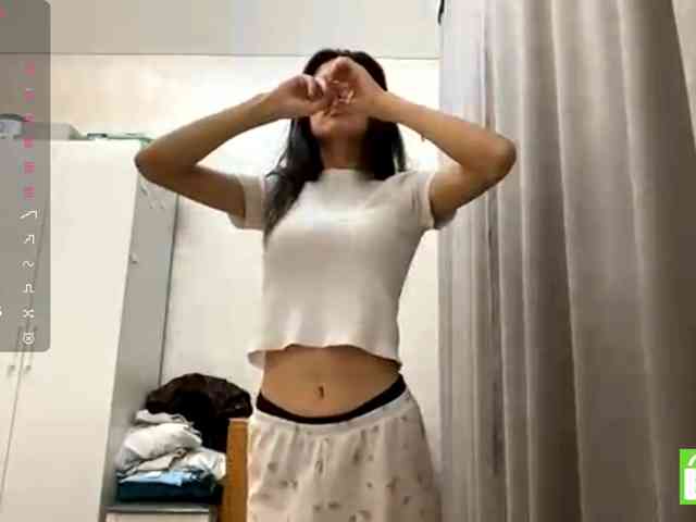 JacquelynClowes webcam