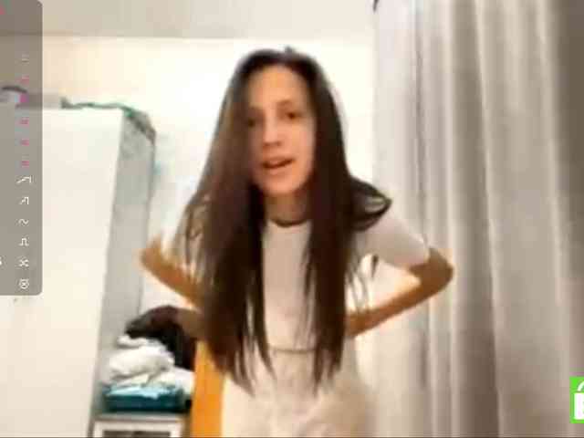 JacquelynClowes webcam