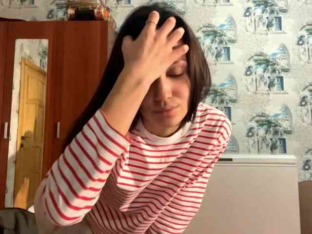 JacquelynClowes webcam