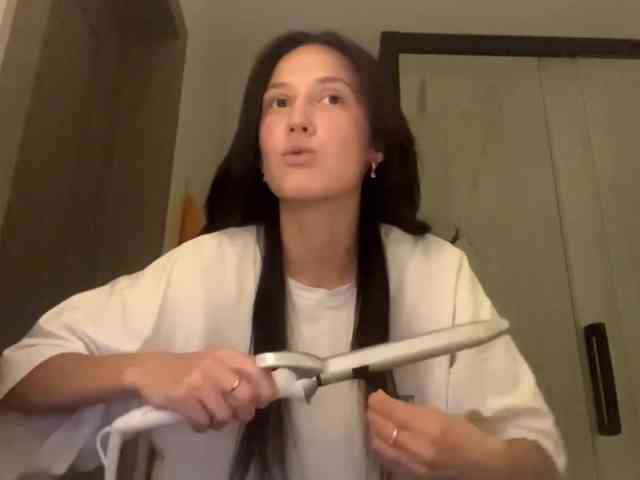 JacquelynClowes webcam