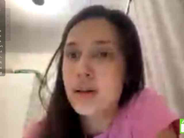 JacquelynClowes webcam