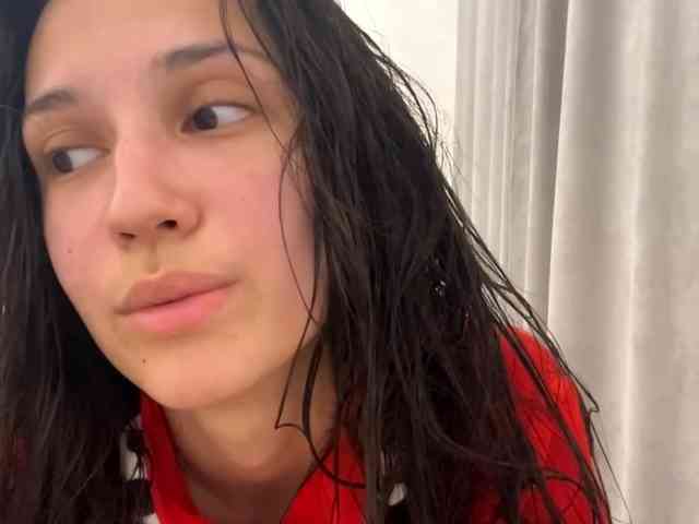 JacquelynClowes webcam
