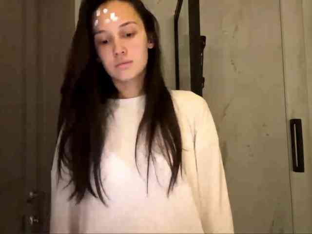 JacquelynClowes webcam