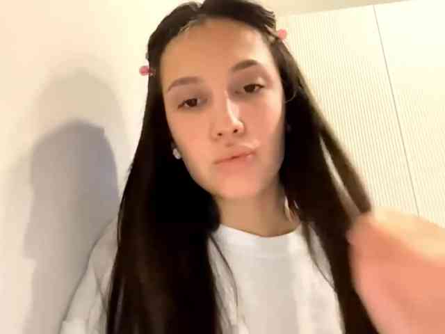 JacquelynClowes webcam