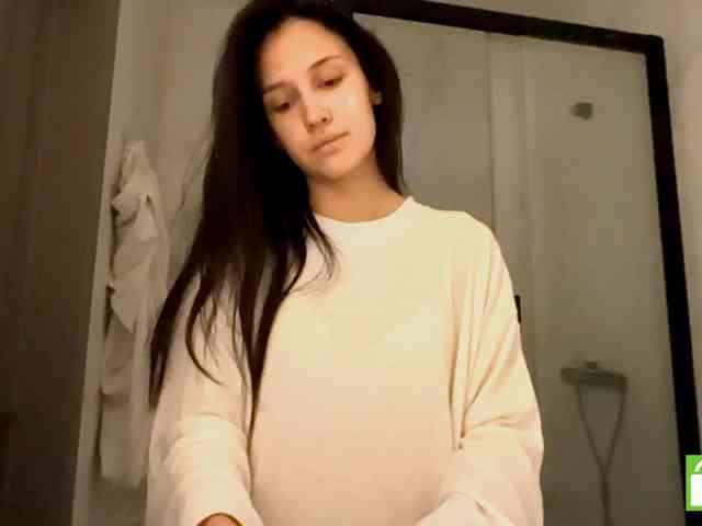 JacquelynClowes webcam