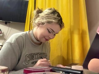 AngelenaBuote Porn Show