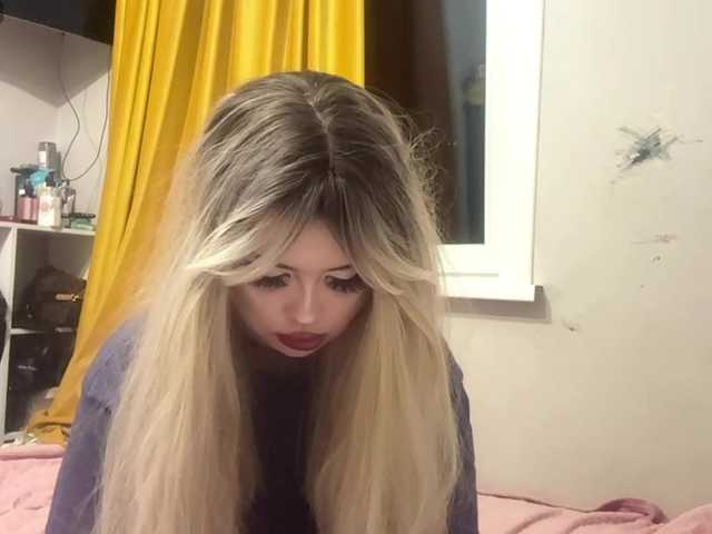AngelenaBuote live cam on BongaCams