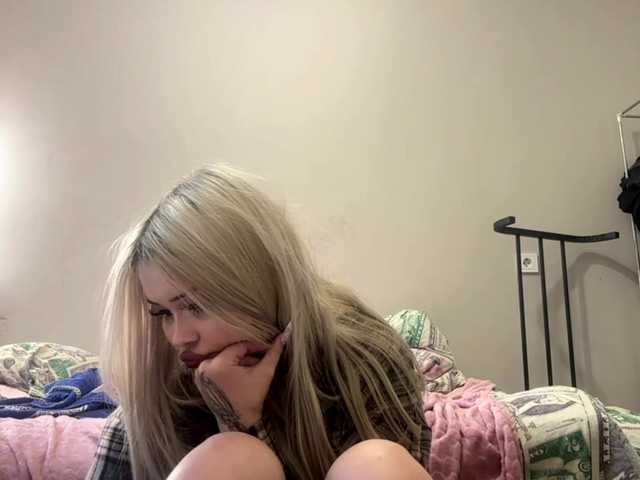 AngelenaBuote live cam on BongaCams