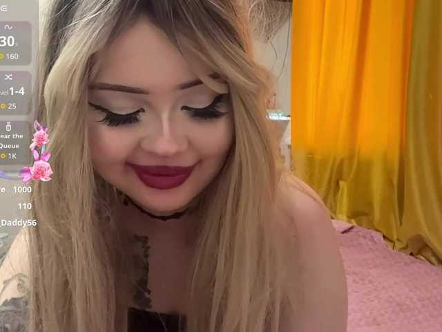 AngelenaBuote live cam on BongaCams
