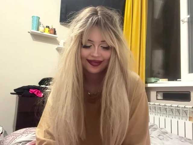 AngelenaBuote live cam on BongaCams