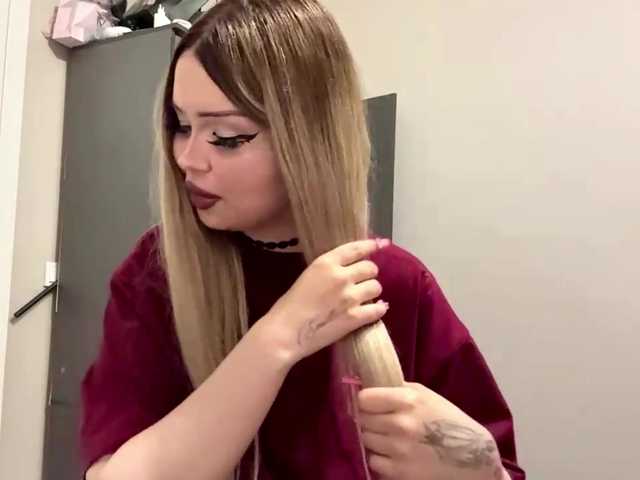 AngelenaBuote live cam on BongaCams