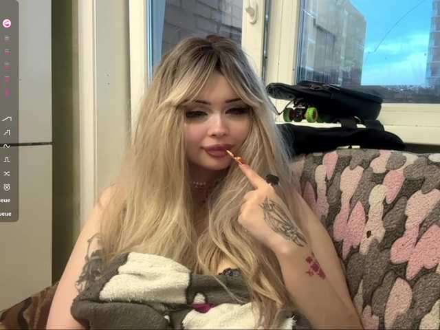 AngelenaBuote live cam on BongaCams