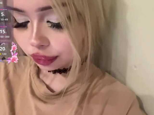 AngelenaBuote live cam on BongaCams