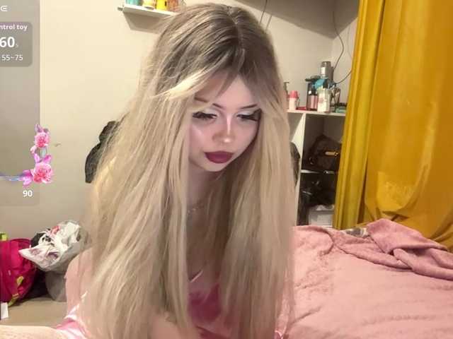 AngelenaBuote live cam on BongaCams