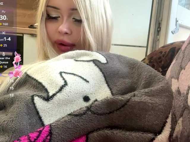 AngelenaBuote live cam on BongaCams