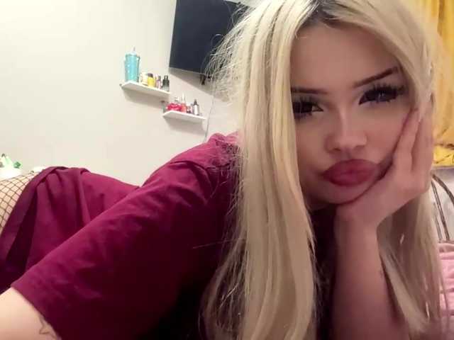 AngelenaBuote live cam on BongaCams