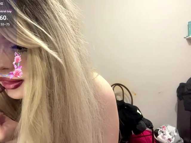 AngelenaBuote live webcam show