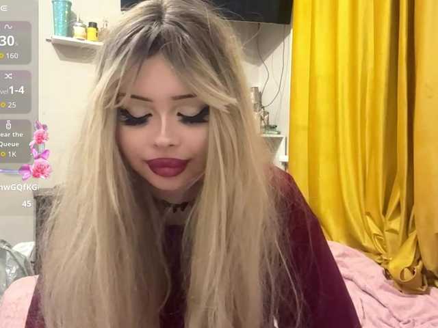 AngelenaBuote live cam on BongaCams