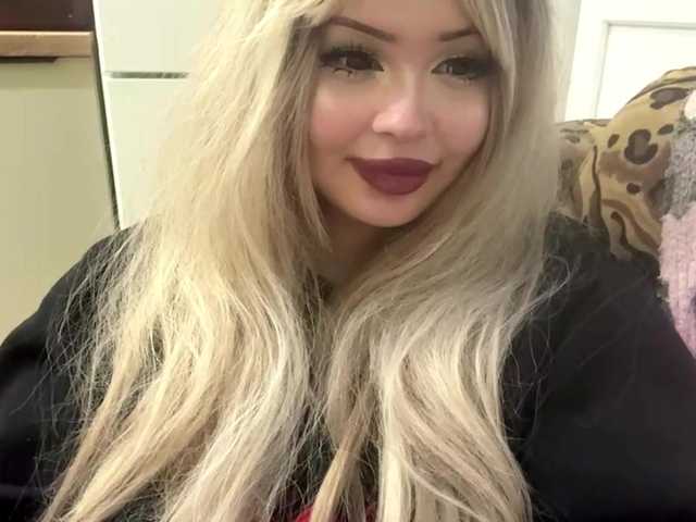 AngelenaBuote live cam on BongaCams