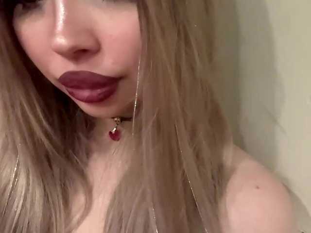 AngelenaBuote live cam on BongaCams