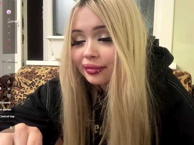 AngelenaBuote live cam on BongaCams