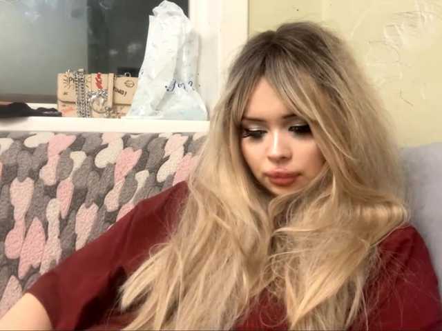 AngelenaBuote live cam on BongaCams