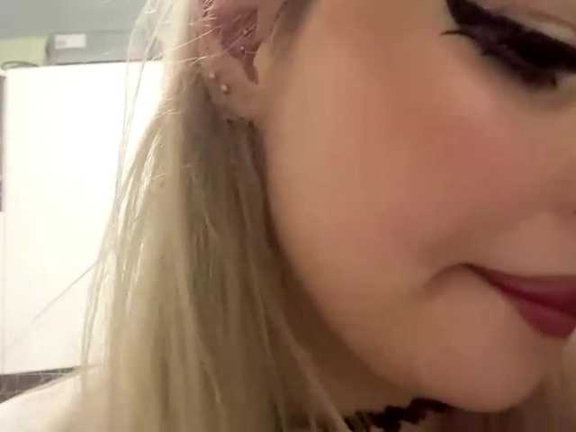 AngelenaBuote live cam on BongaCams