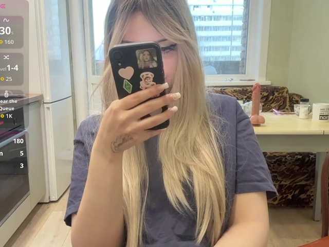 AngelenaBuote live cam on BongaCams