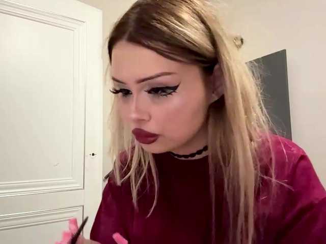 AngelenaBuote live cam on BongaCams