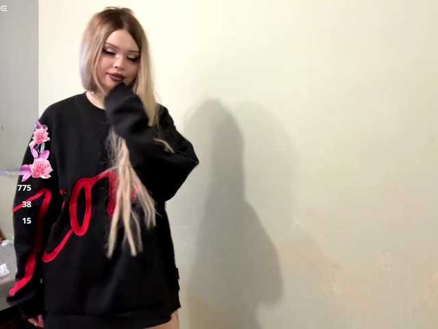 AngelenaBuote live cam on BongaCams