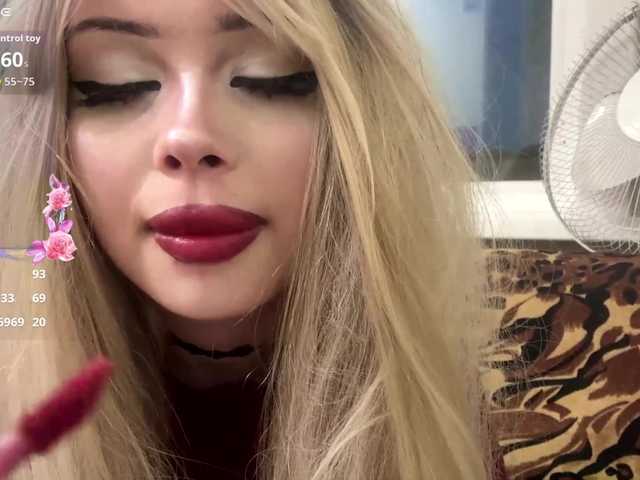 AngelenaBuote live cam on BongaCams