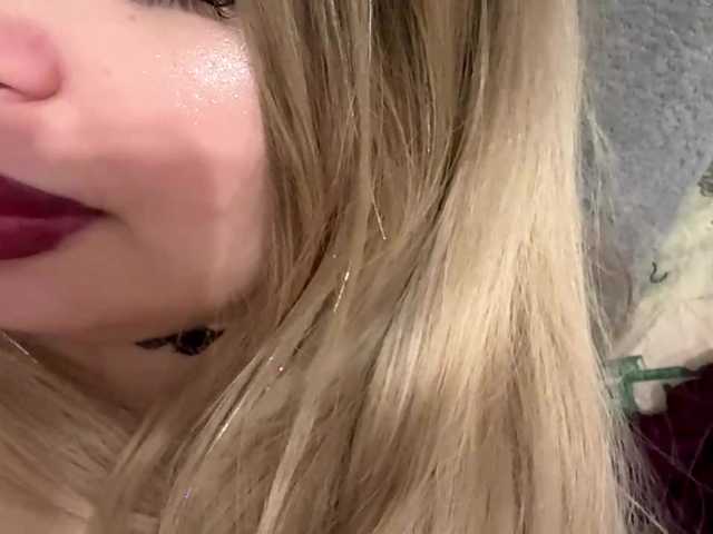AngelenaBuote live cam on BongaCams