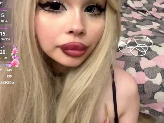 AngelenaBuote live cam on BongaCams