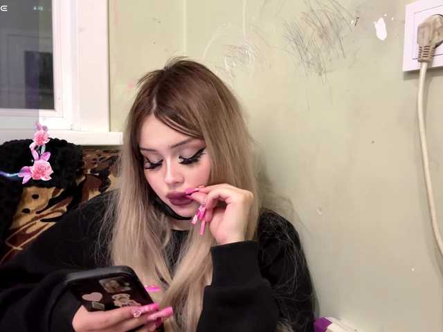 AngelenaBuote live cam on BongaCams