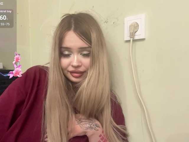 AngelenaBuote live cam on BongaCams