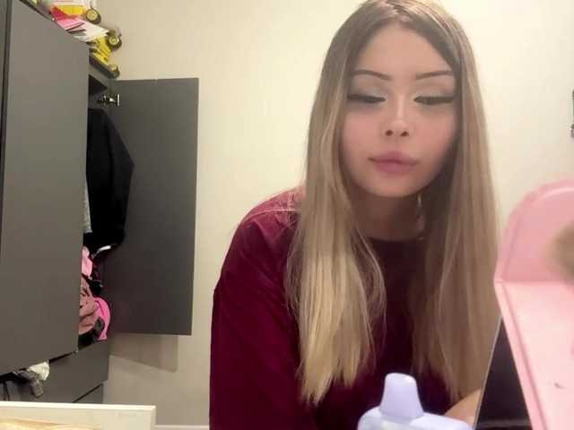 AngelenaBuote live cam on BongaCams