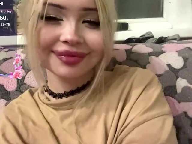 AngelenaBuote live cam on BongaCams