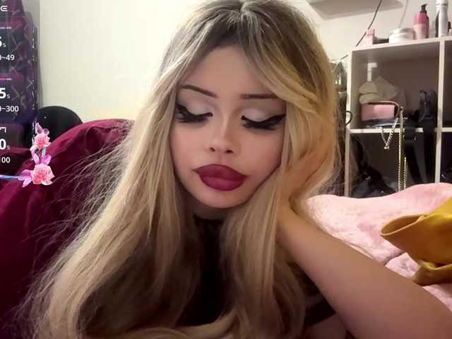 AngelenaBuote live cam on BongaCams