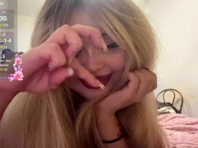 AngelenaBuote live cam on BongaCams
