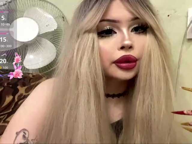 AngelenaBuote live cam on BongaCams