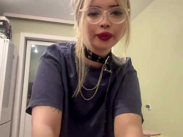 AngelenaBuote live cam on BongaCams