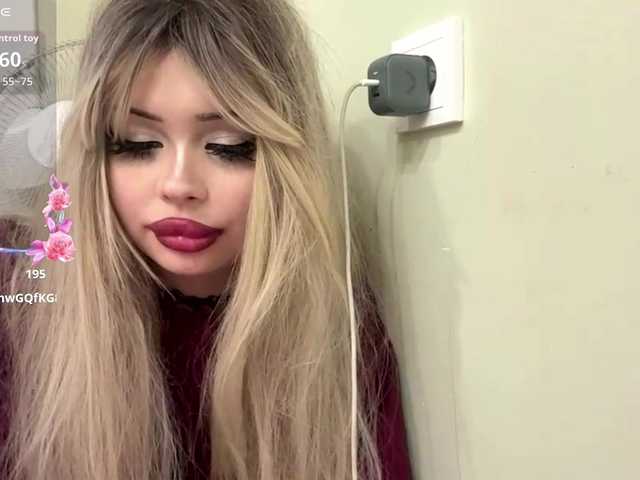 AngelenaBuote live cam on BongaCams