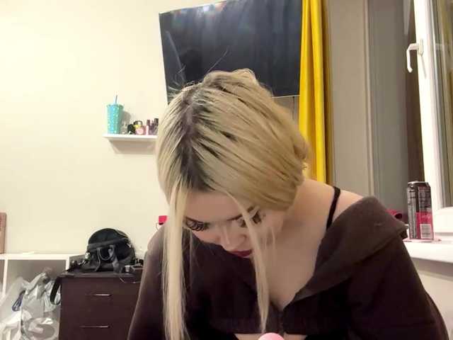 AngelenaBuote live cam on BongaCams