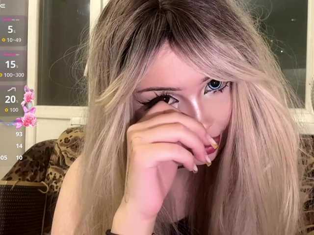 AngelenaBuote live cam on BongaCams