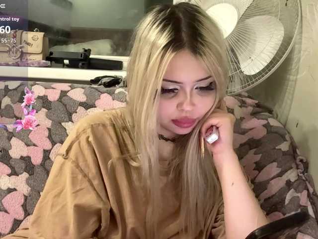 AngelenaBuote live cam on BongaCams