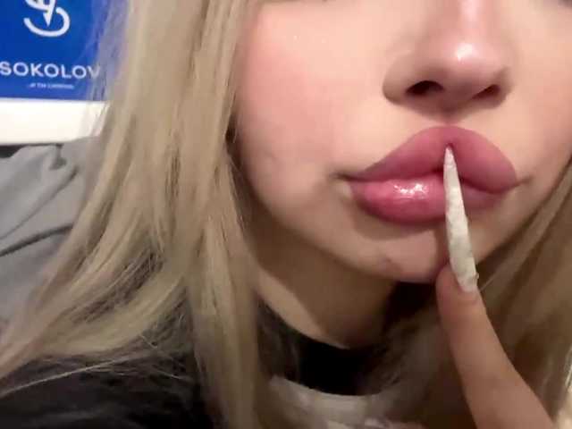 AngelenaBuote live cam on BongaCams